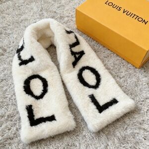 Louis Vuitton Shearling Embroidery Scarf